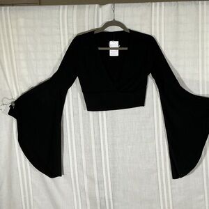 Black Bell Sleeve V-Neck Crop Top - Womens